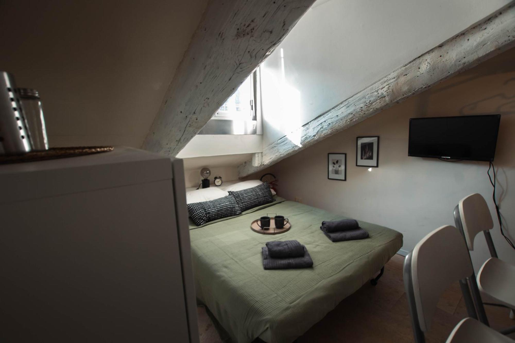Mole Studio Green - With Iconic View Of Torino Esterno foto